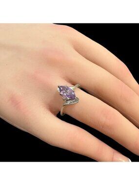 Sterling Silver Ring Vintage Marquise Cut Purple Cubic Zirconia Stone Size 8